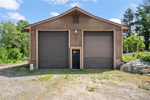 Homes for sale in Brookfield, CT | 23 Sunset Hill Rd, Brookfield, CT 06804 | MLS# 24105583