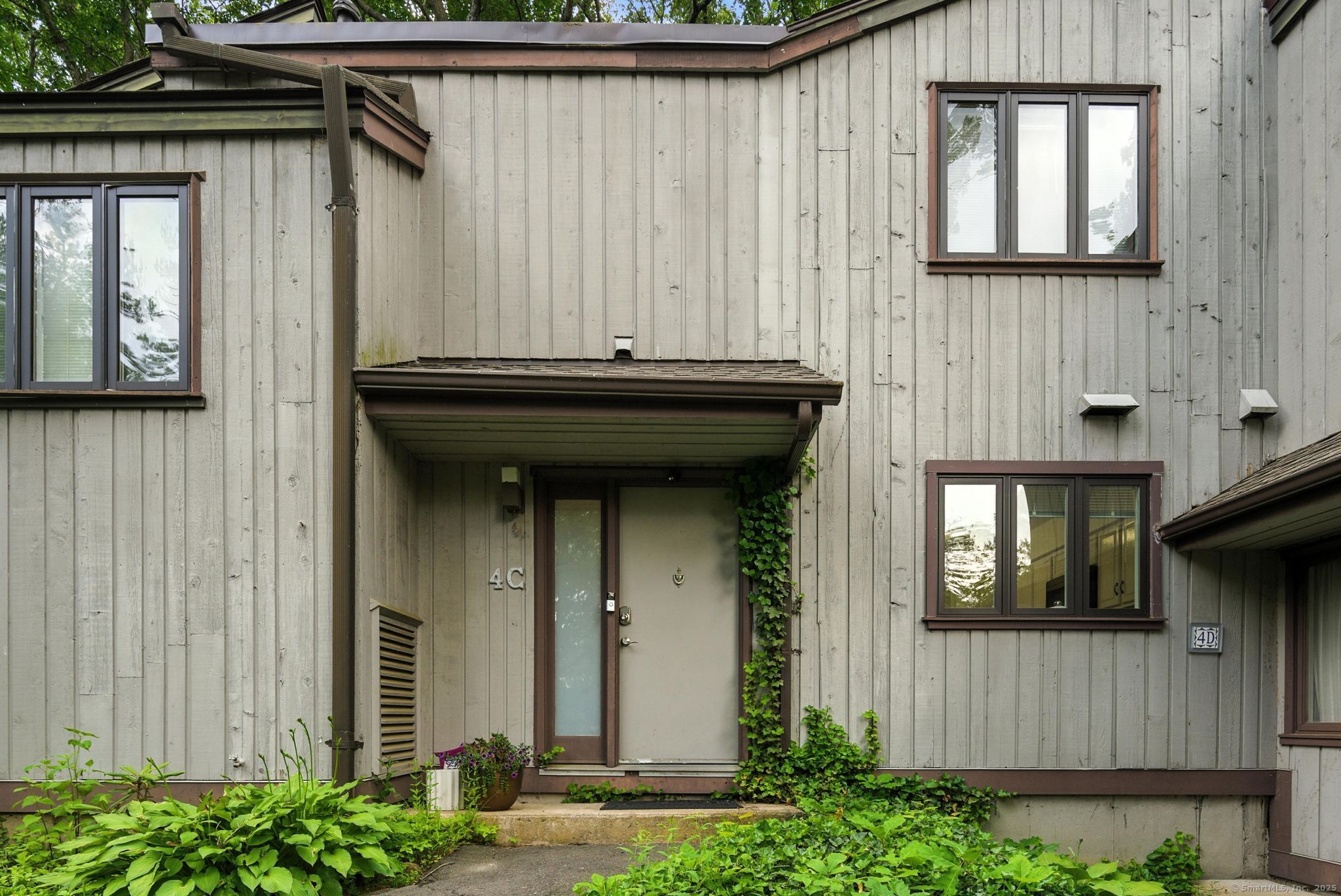 4 Earls Court Farmington CT
