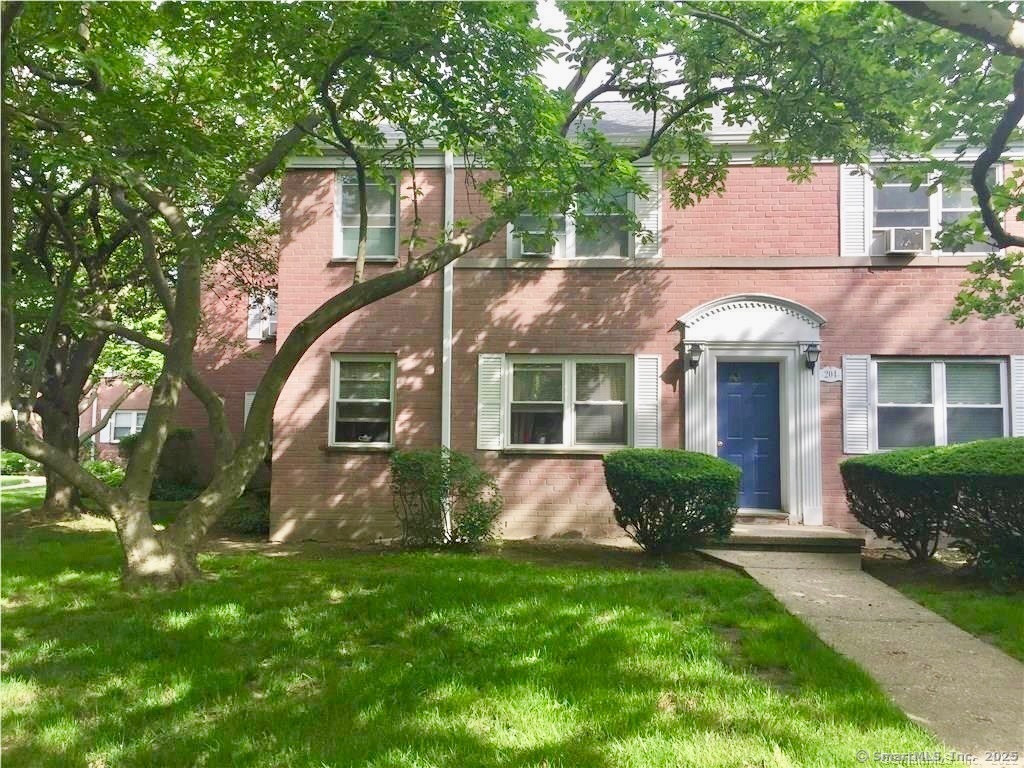 204 Seaton Road, Stamford, Connecticut photo 1