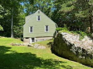 Homes for sale in Westbrook, CT | 87 Mcveagh Rd, Westbrook, CT 06498 | MLS# 24105797