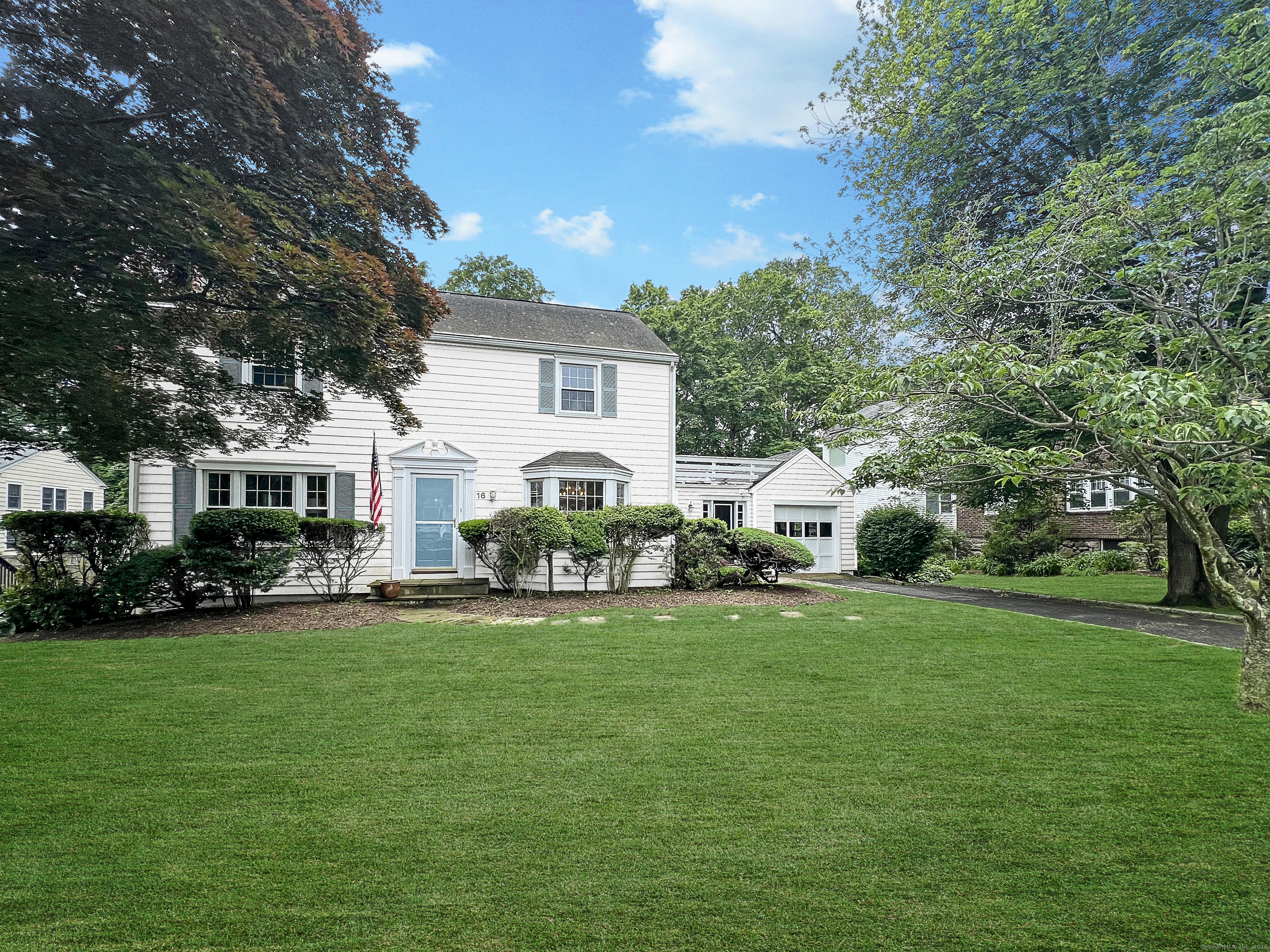 16 Grace Street New Canaan CT
