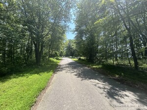 Homes for sale in Montville, CT | 82c Pires Dr, Montville, CT 06370 | MLS# 24105963