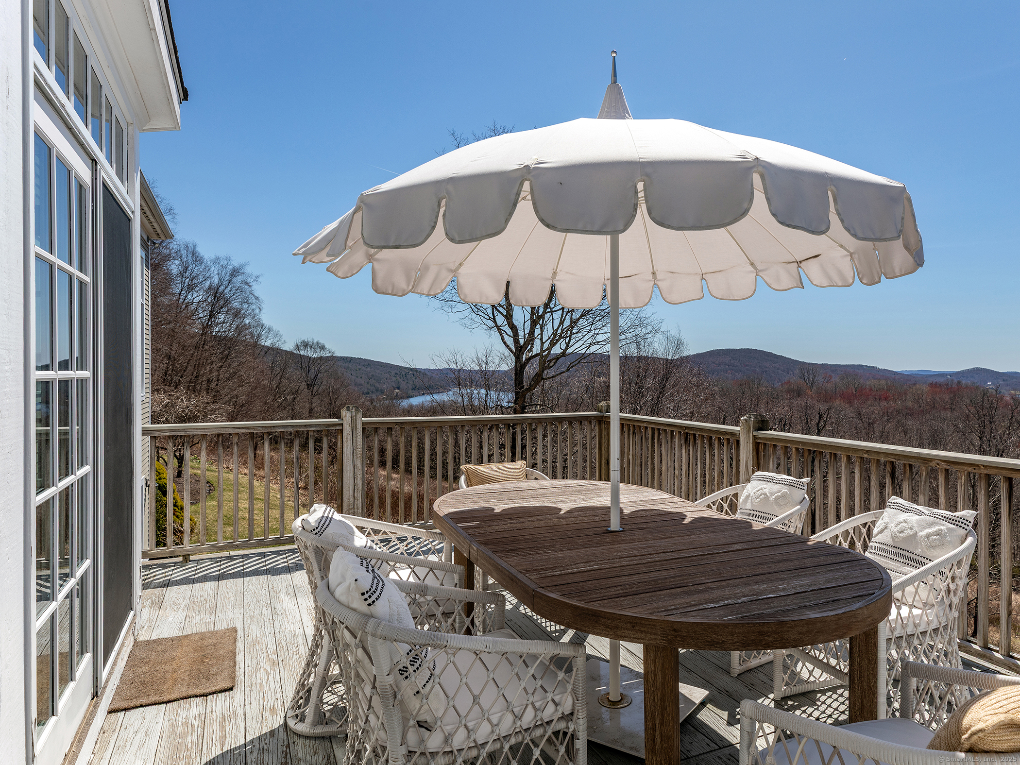 293 Lake, Warren, 06777, 5 Bedrooms Bedrooms, ,3 BathroomsBathrooms,Residential Rental,For Sale,Lake,24106073