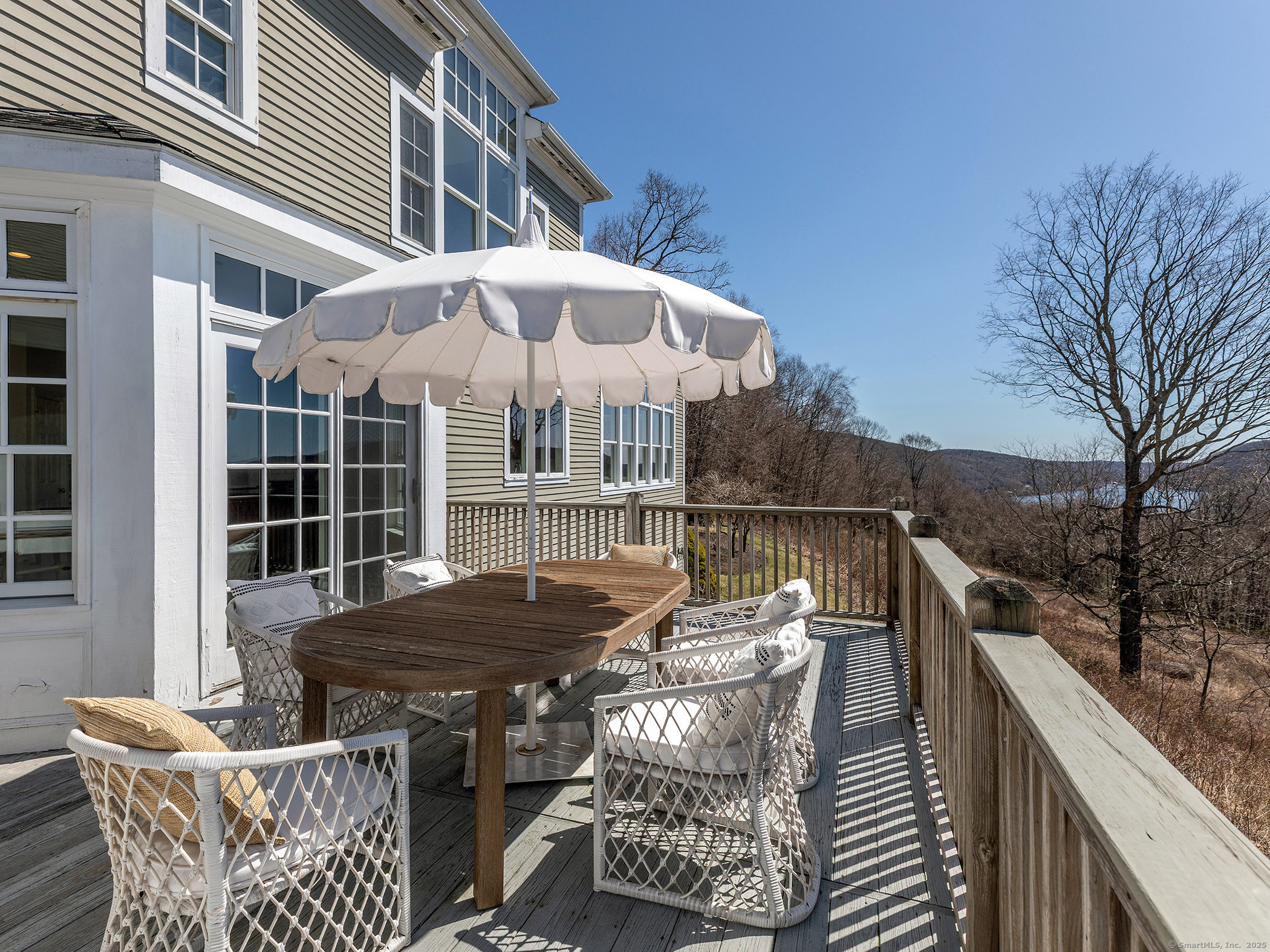 293 Lake, Warren, 06777, 5 Bedrooms Bedrooms, ,3 BathroomsBathrooms,Residential Rental,For Sale,Lake,24106073