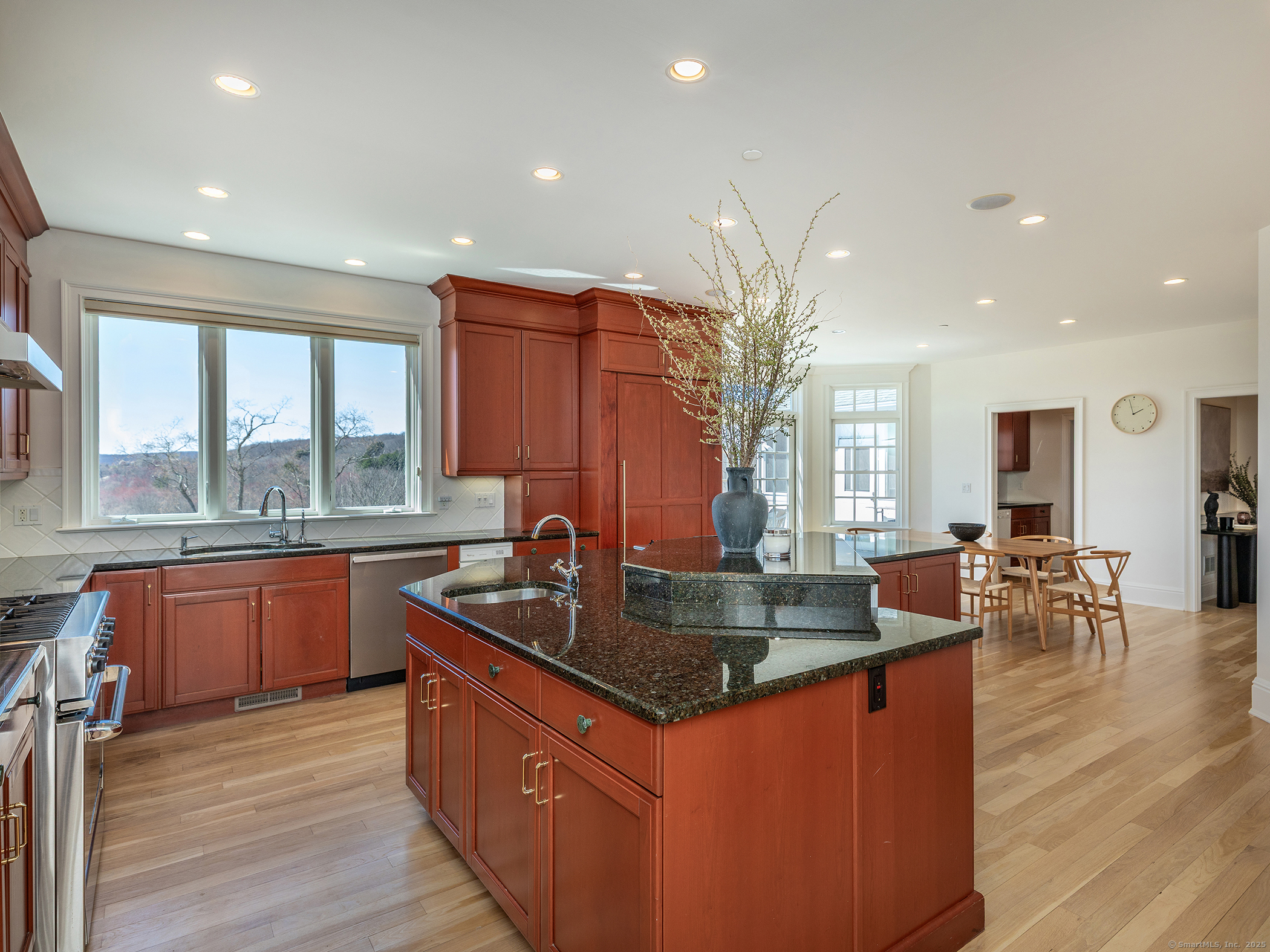 293 Lake, Warren, 06777, 5 Bedrooms Bedrooms, ,3 BathroomsBathrooms,Residential Rental,For Sale,Lake,24106073