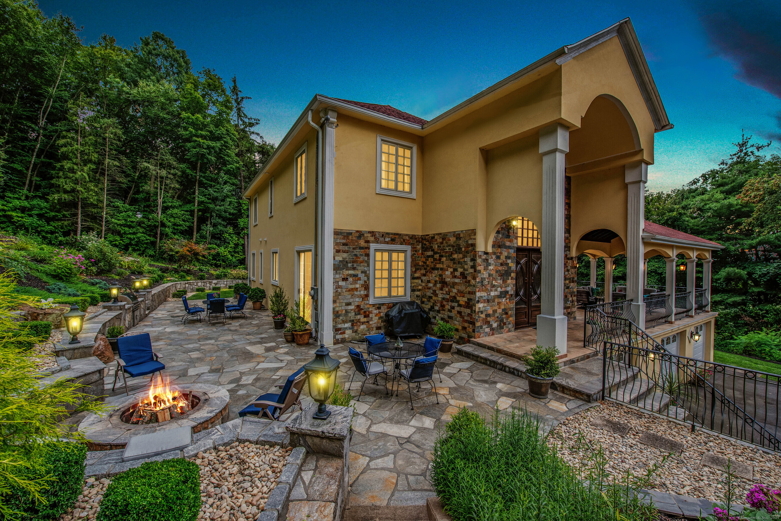 2 Barberry Lane Farmington CT