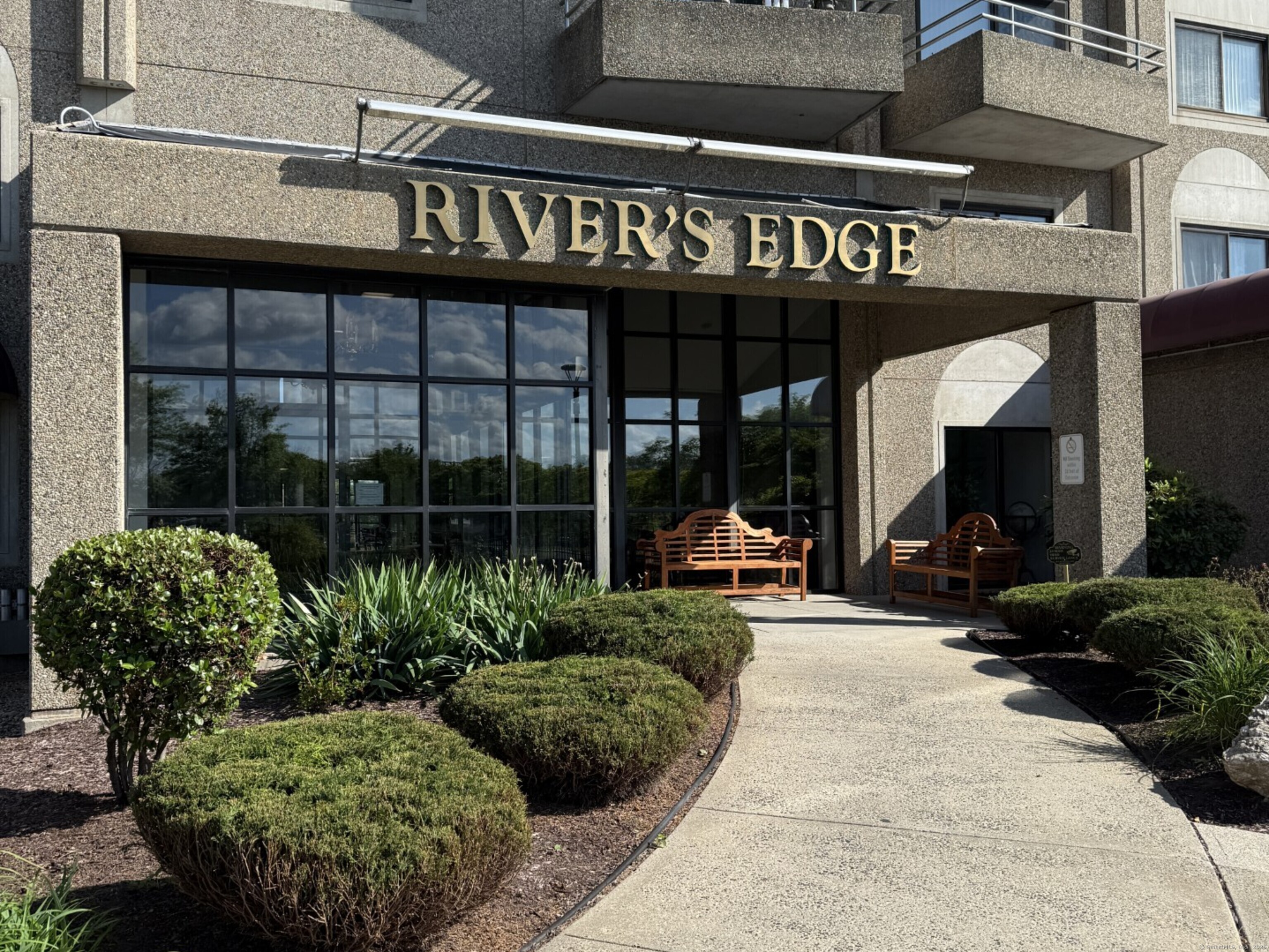 111 Dekoven Drive Middletown CT
