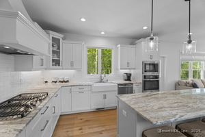 Homes for sale in East Lyme, CT | 33 Arbor Xing, East Lyme, CT 06333 | MLS# 24103270