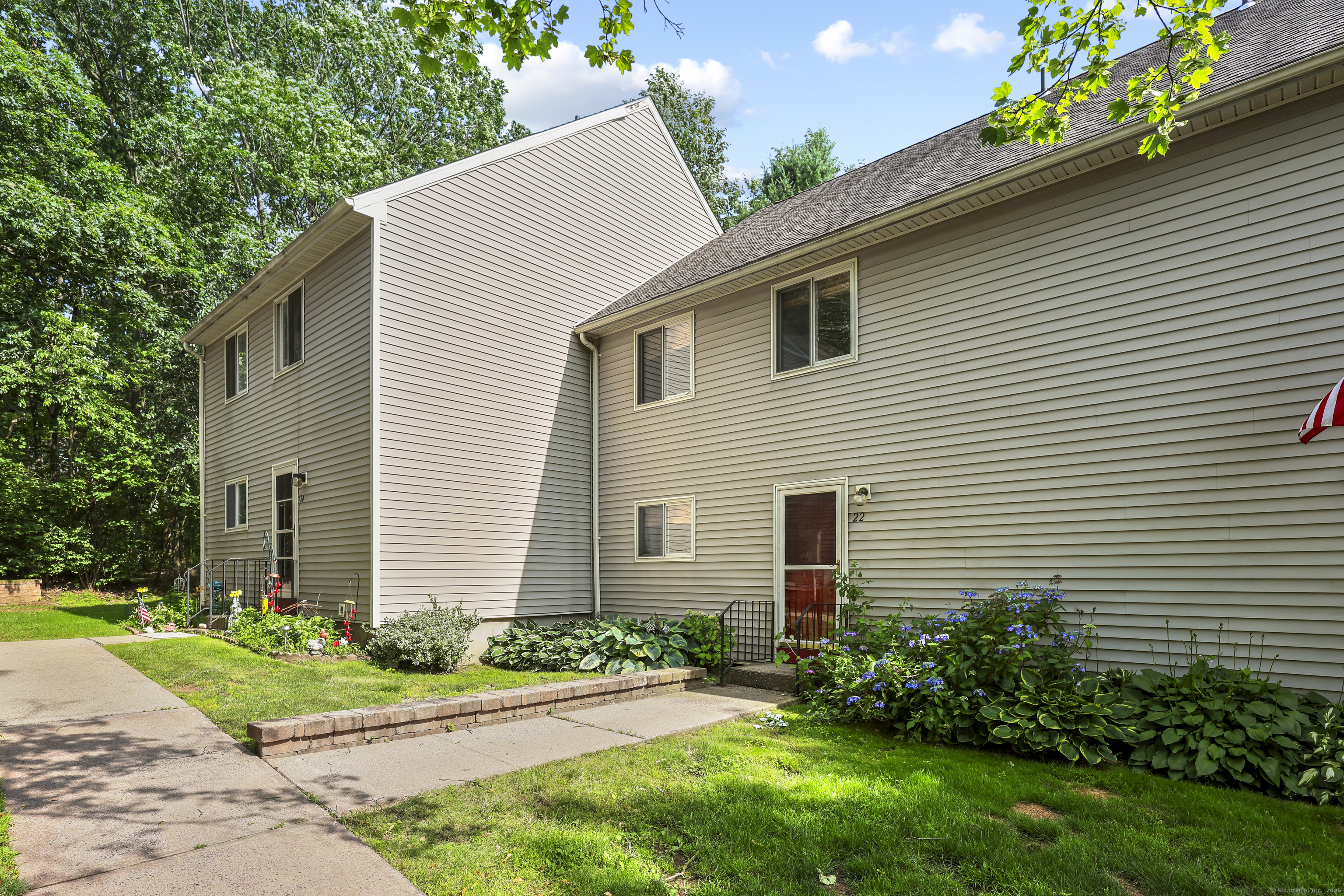 22 Mohawk Court Cromwell CT