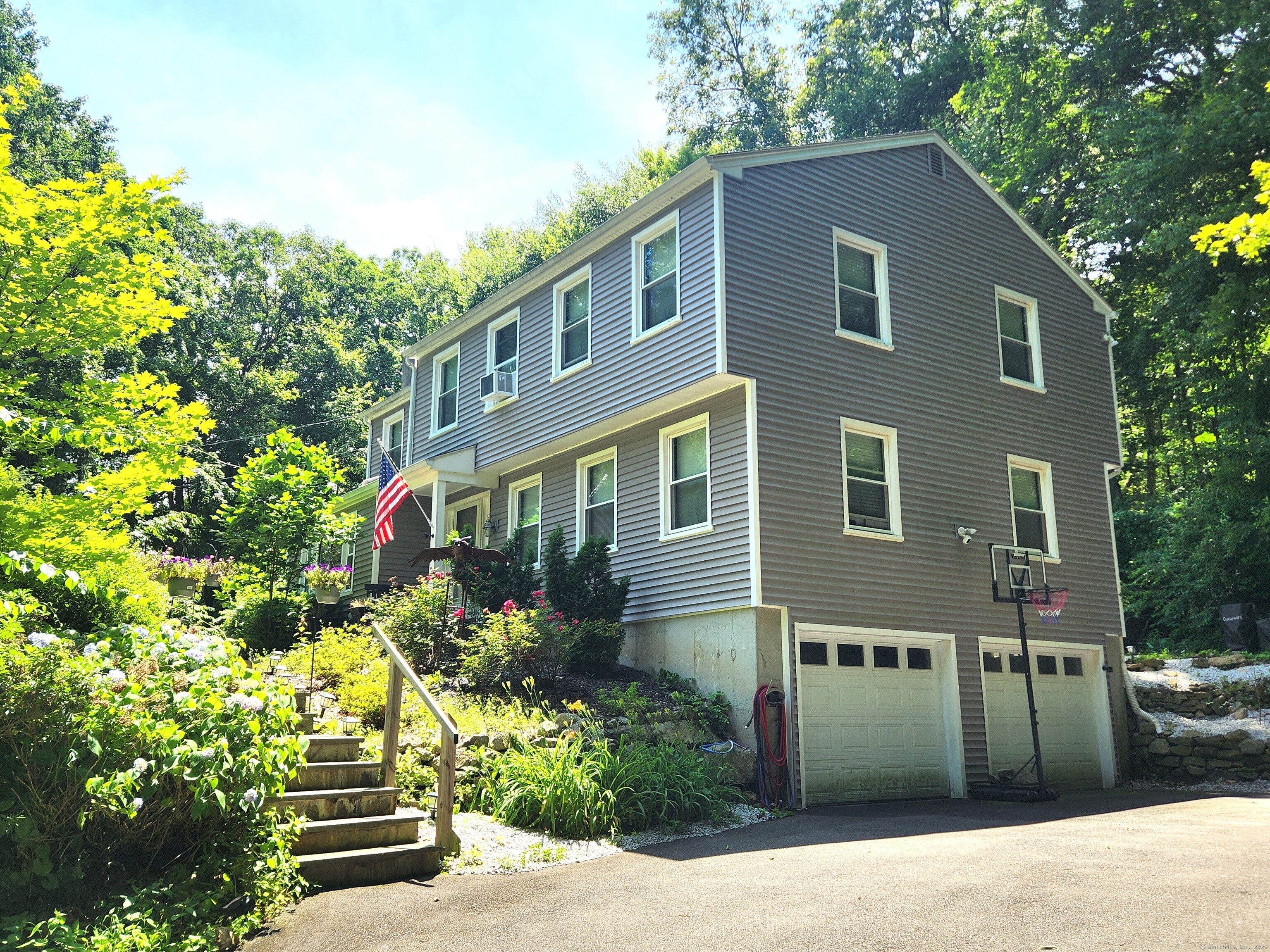 17 Serenity Lane Newtown CT