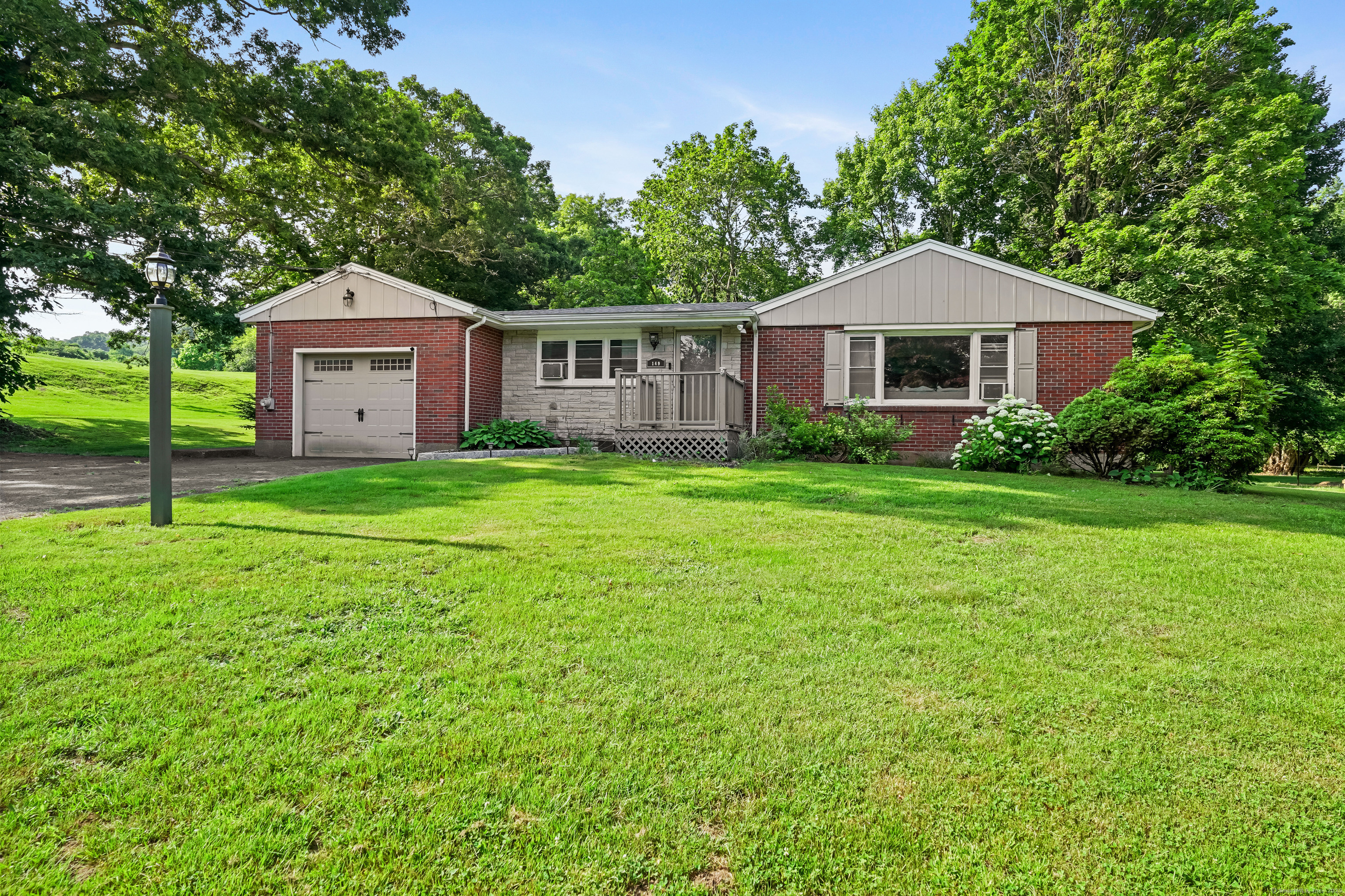 149 Round Hill Road Middletown CT