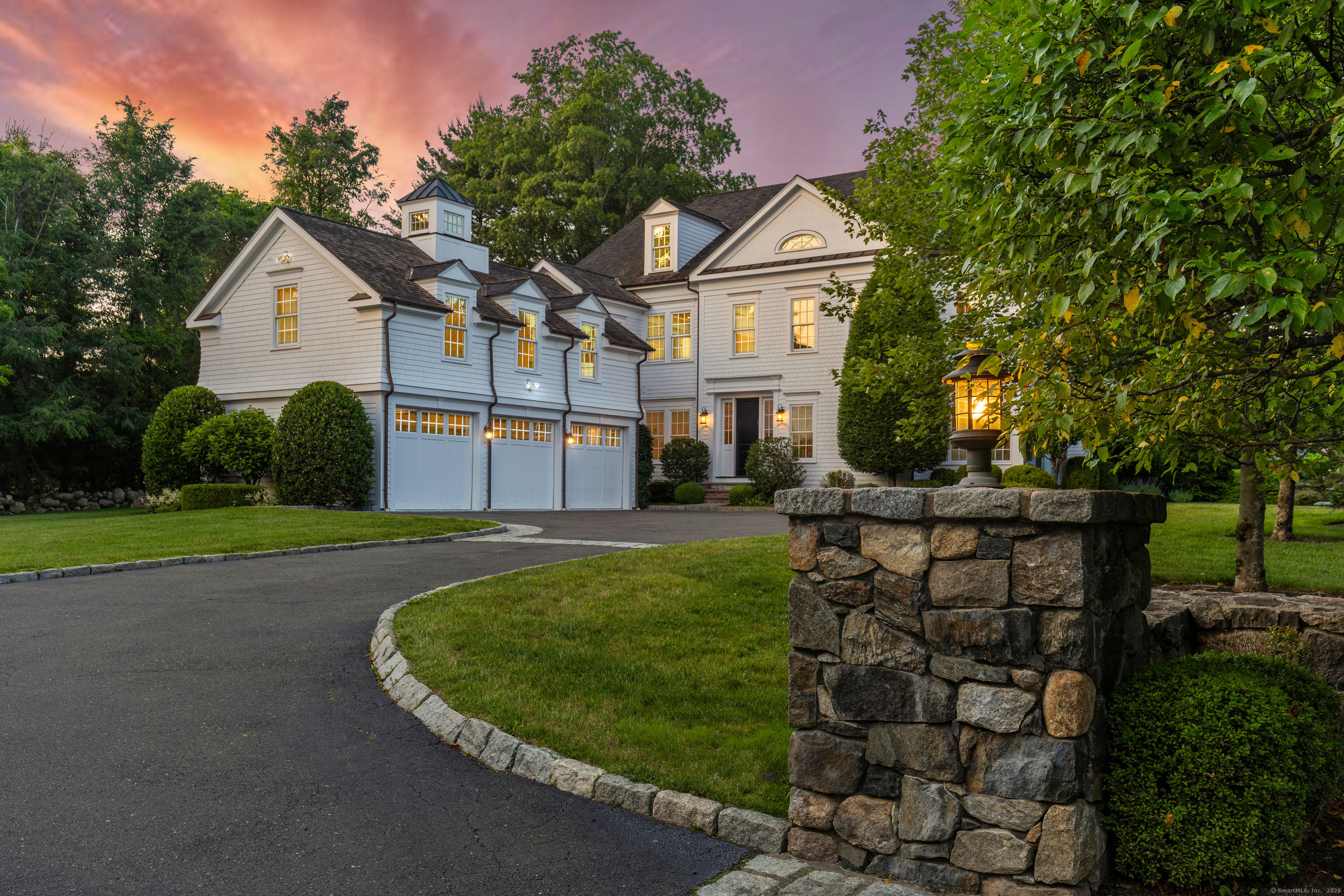 1129 Oenoke Ridge New Canaan CT