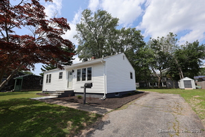 Homes for sale in Milford, CT | 26 Riverdale Rd, Milford, CT 06460 | MLS# 24106564