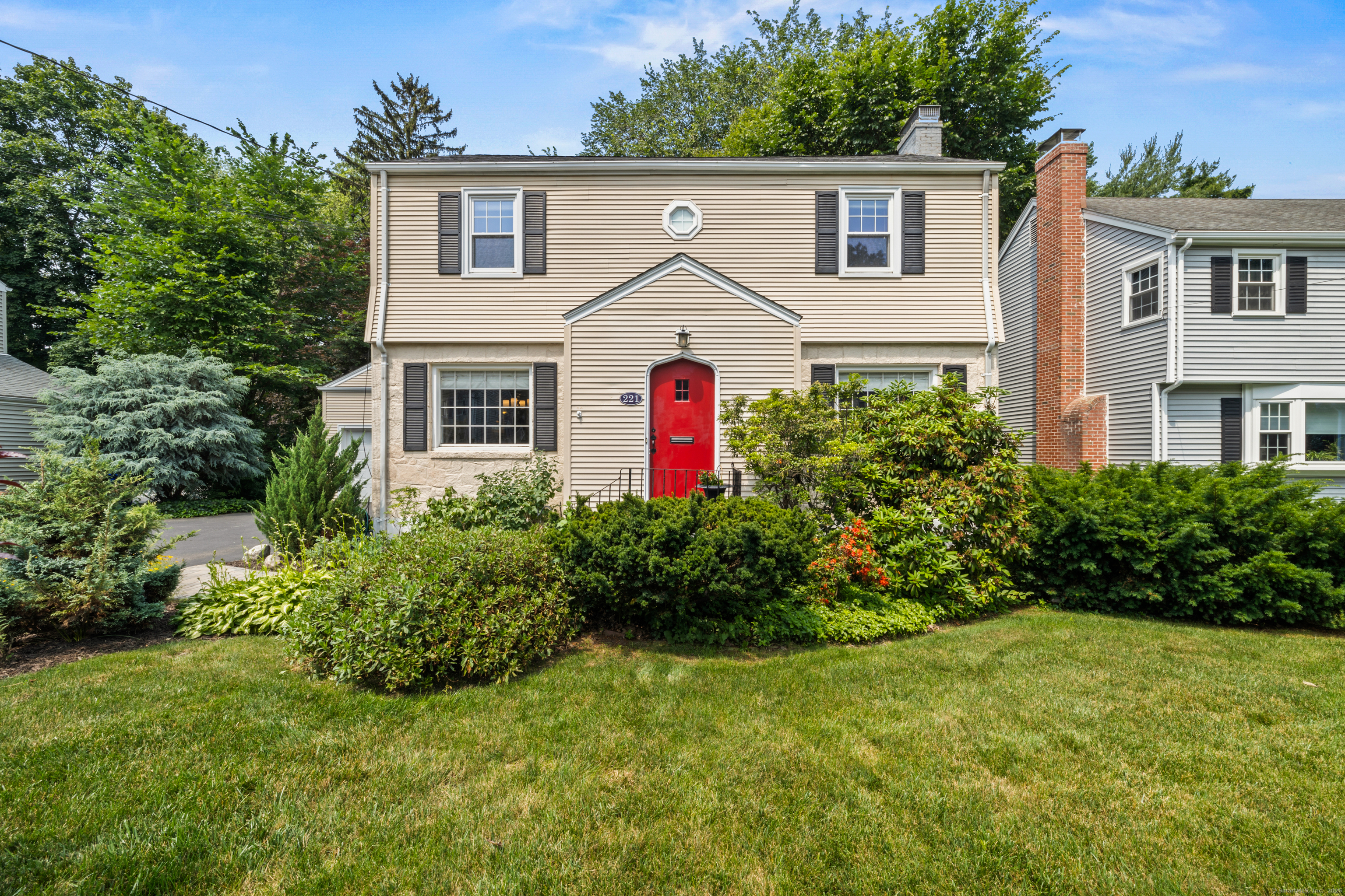 221 Ballard Drive West Hartford CT