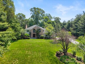 Homes for sale in Cheshire, CT | 1 Mountaincrest Dr, Cheshire, CT 06410 | MLS# 24106699