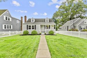 7 Devon Avenue