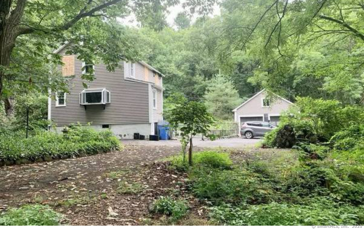 1020 Wintergreen Avenue Hamden CT