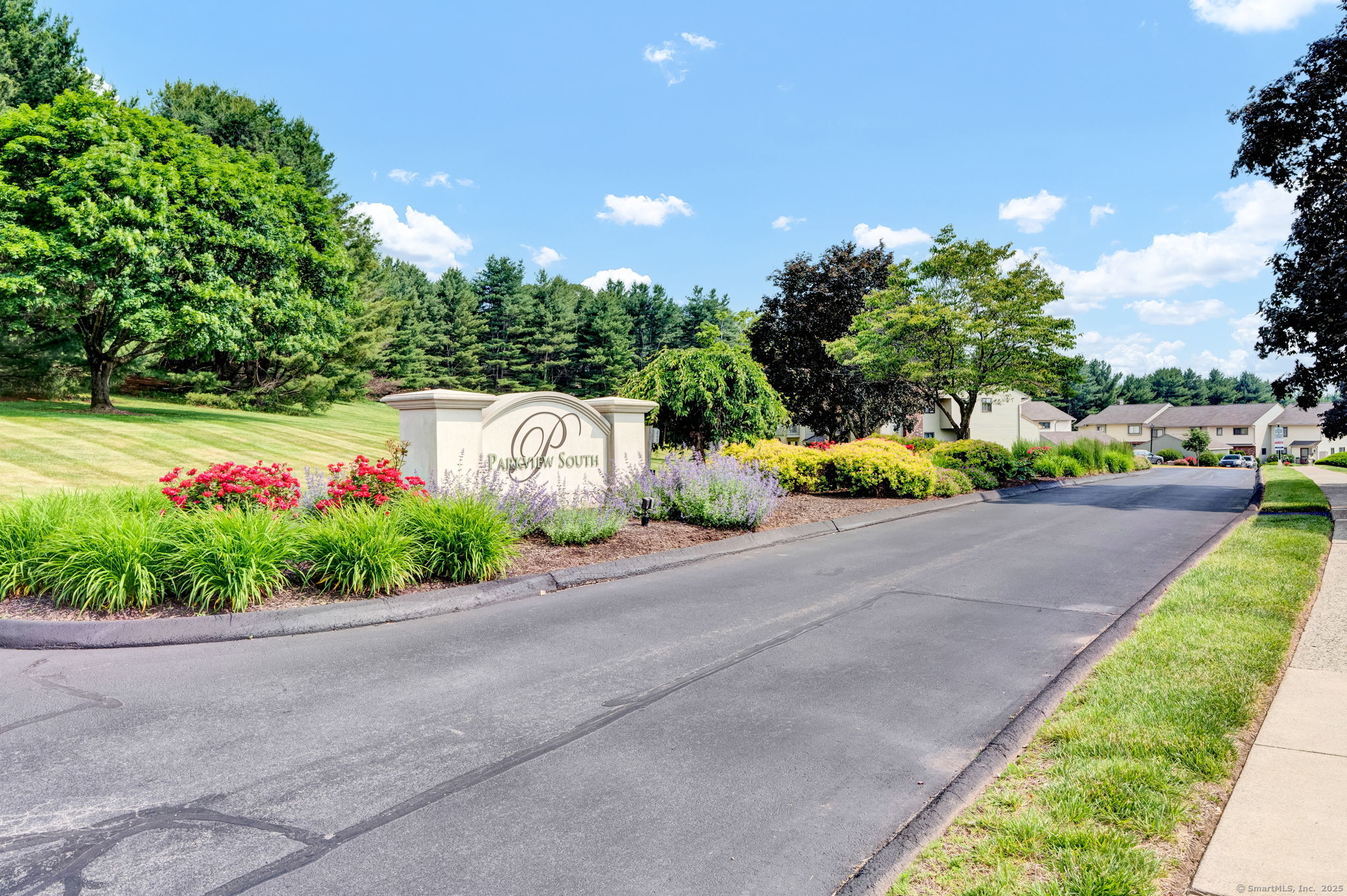 207 Summer Hill Drive South Windsor CT