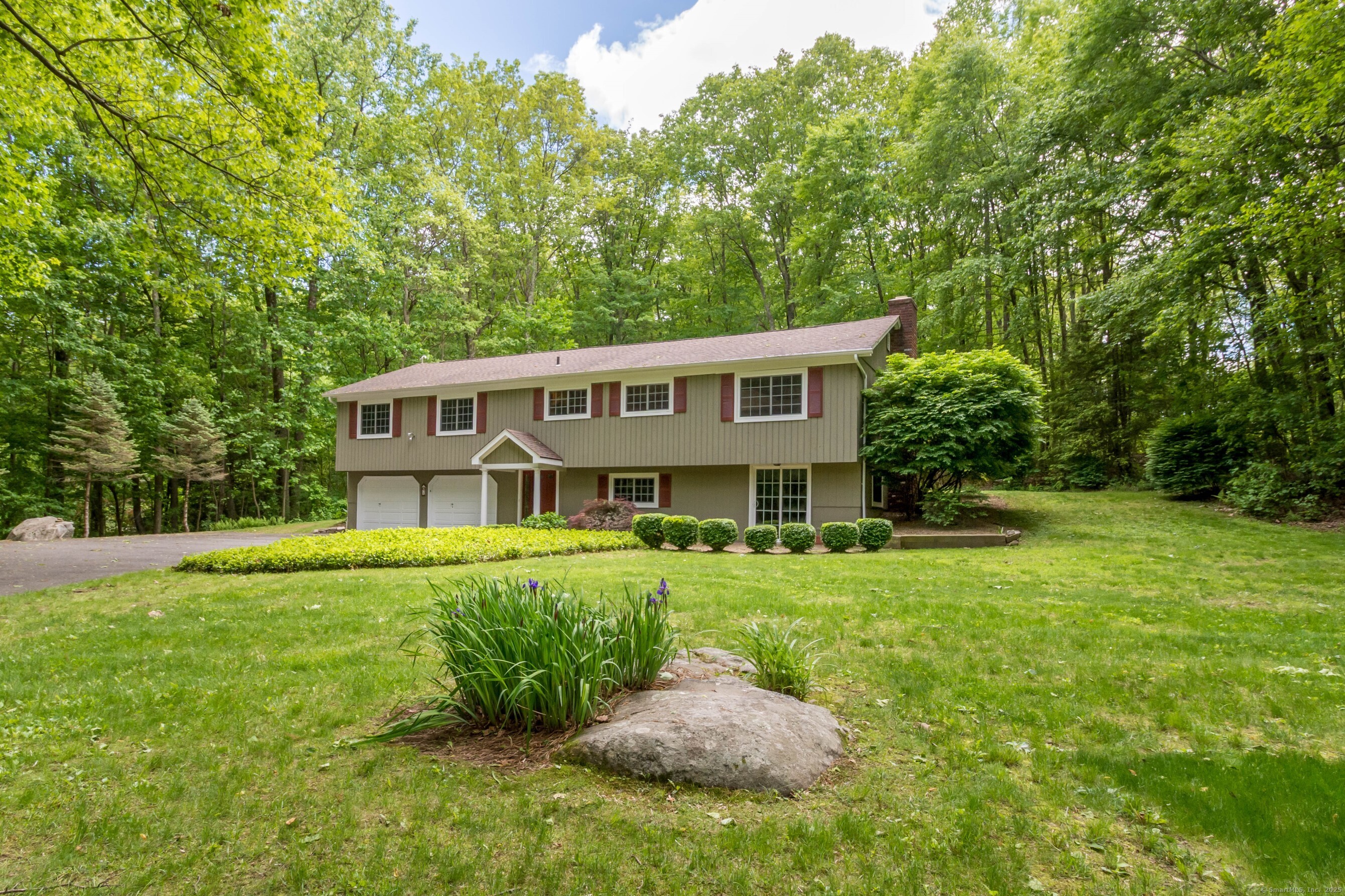 4 Leopard Drive Newtown CT