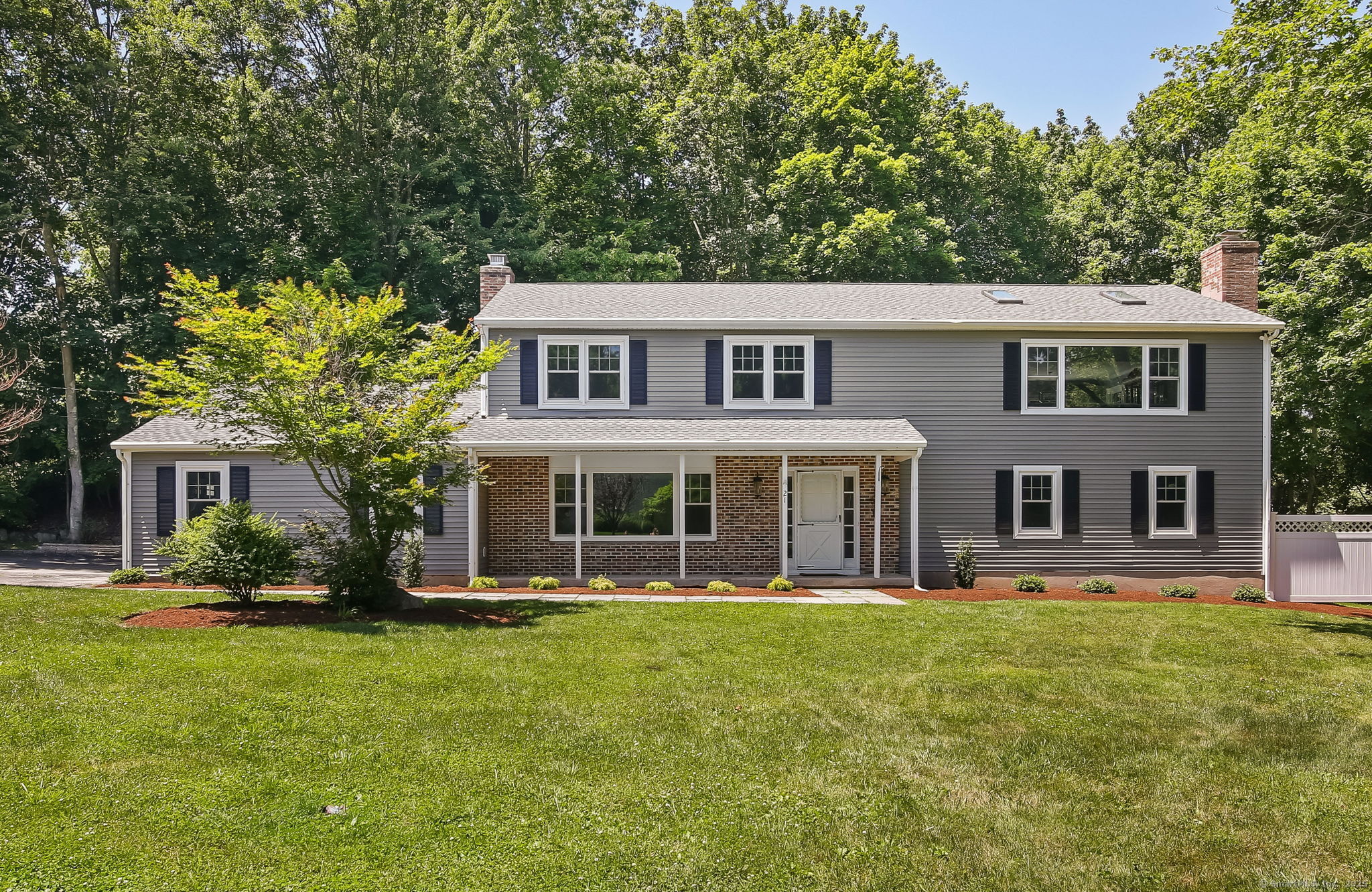 21 Regency Drive, Norwalk, Connecticut photo 1