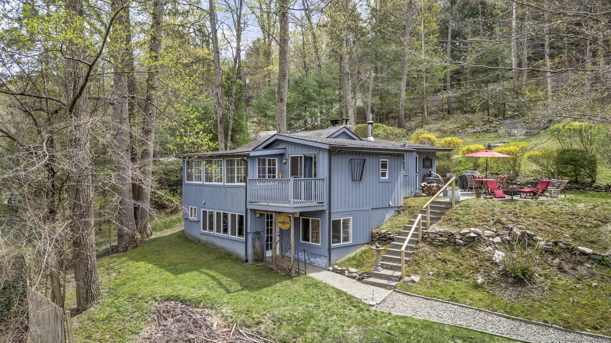 25 Brookbridge Drive Newtown CT