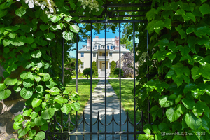 Homes for sale in Farmington, CT | 11 Mountain Spring Rd, Farmington, CT 06032 | MLS# 24100369