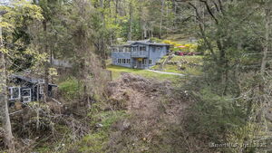 Homes for sale in Newtown, CT | 25 Brookbridge Dr, Newtown, CT 06482 | MLS# 24106765