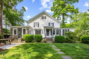 82 Chestnut Hill Road