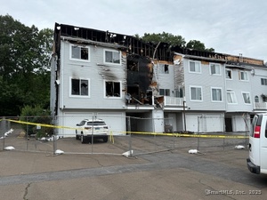 Homes for sale in Wallingford, CT | 9 Staffordshire Commons Dr #9, Wallingford, CT 06492 | MLS# 24100544