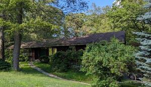 Homes for sale in Easton, CT | 35 Sturbridge Rd, Easton, CT 06612 | MLS# 24107324