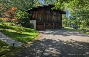 Homes for sale in Easton, CT | 35 Sturbridge Rd, Easton, CT 06612 | MLS# 24107324