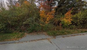 Homes for sale in Norwich, CT | 4 Maplewood Ct, Norwich, CT 06360 | MLS# 24106716