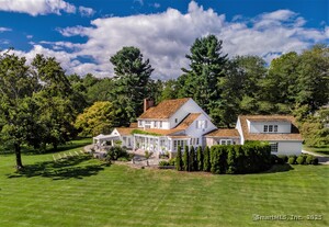 41 Cherry Lane
