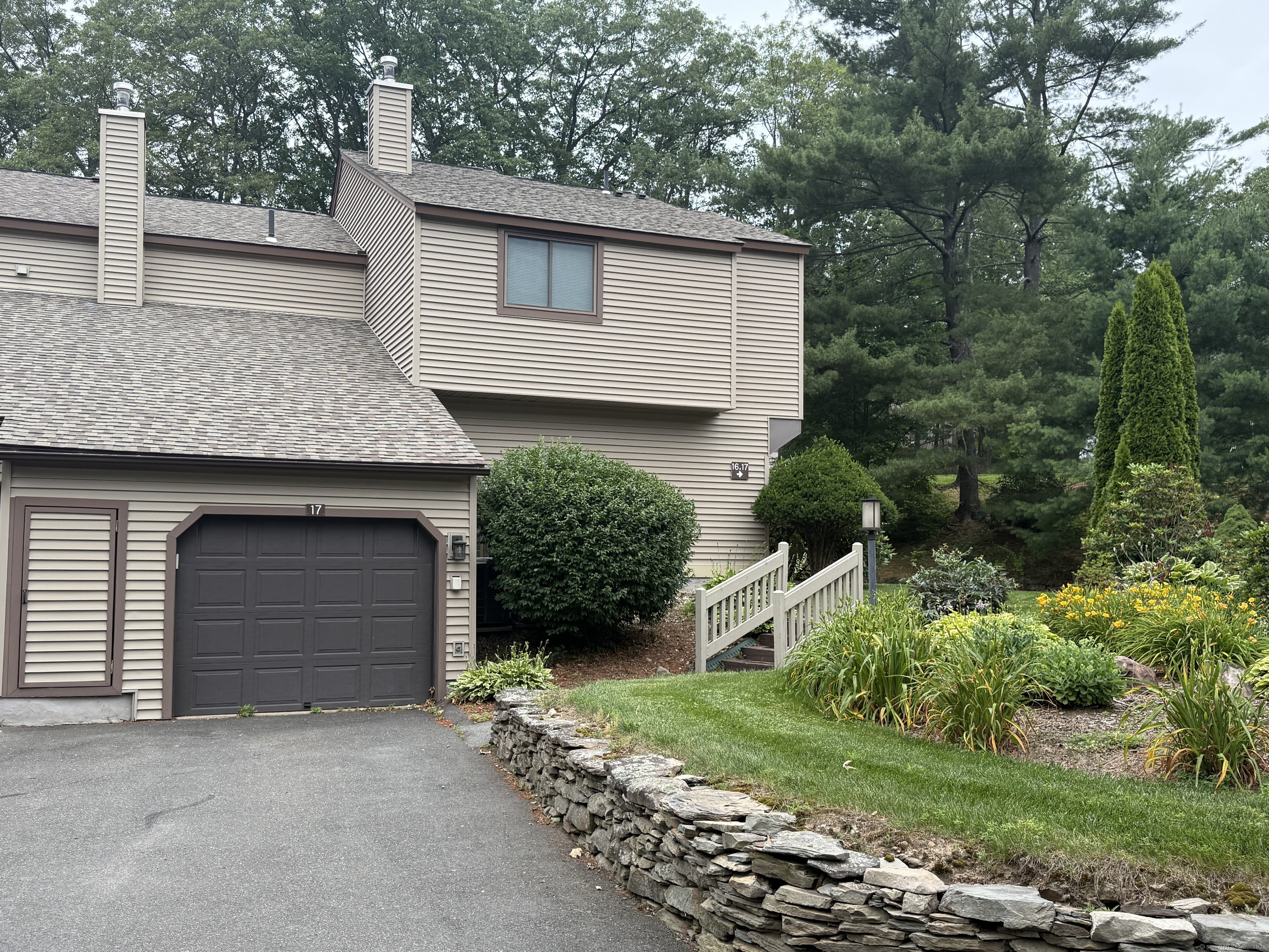 17 Maple Lane Avon CT