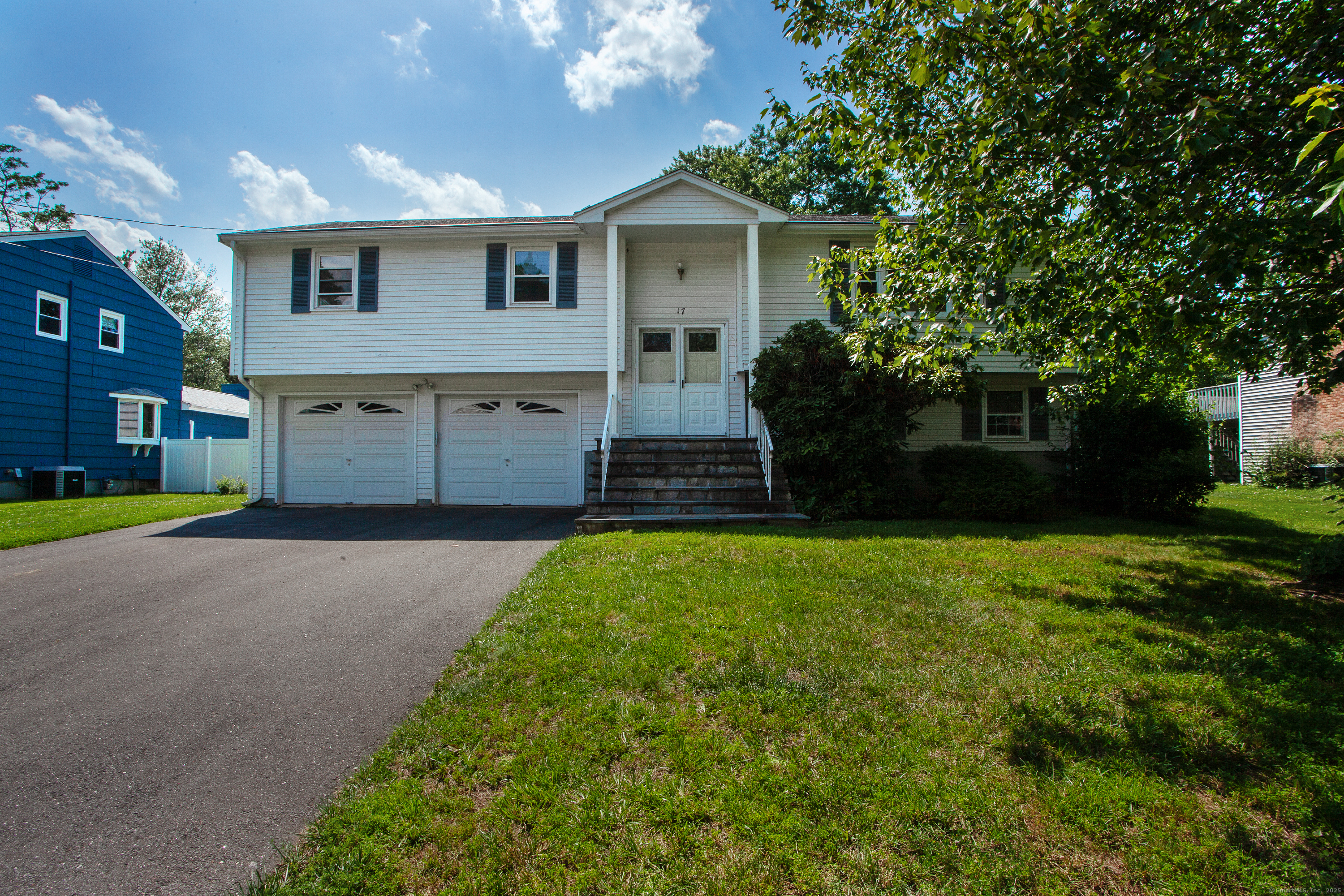 17 Hammick Road West Hartford CT