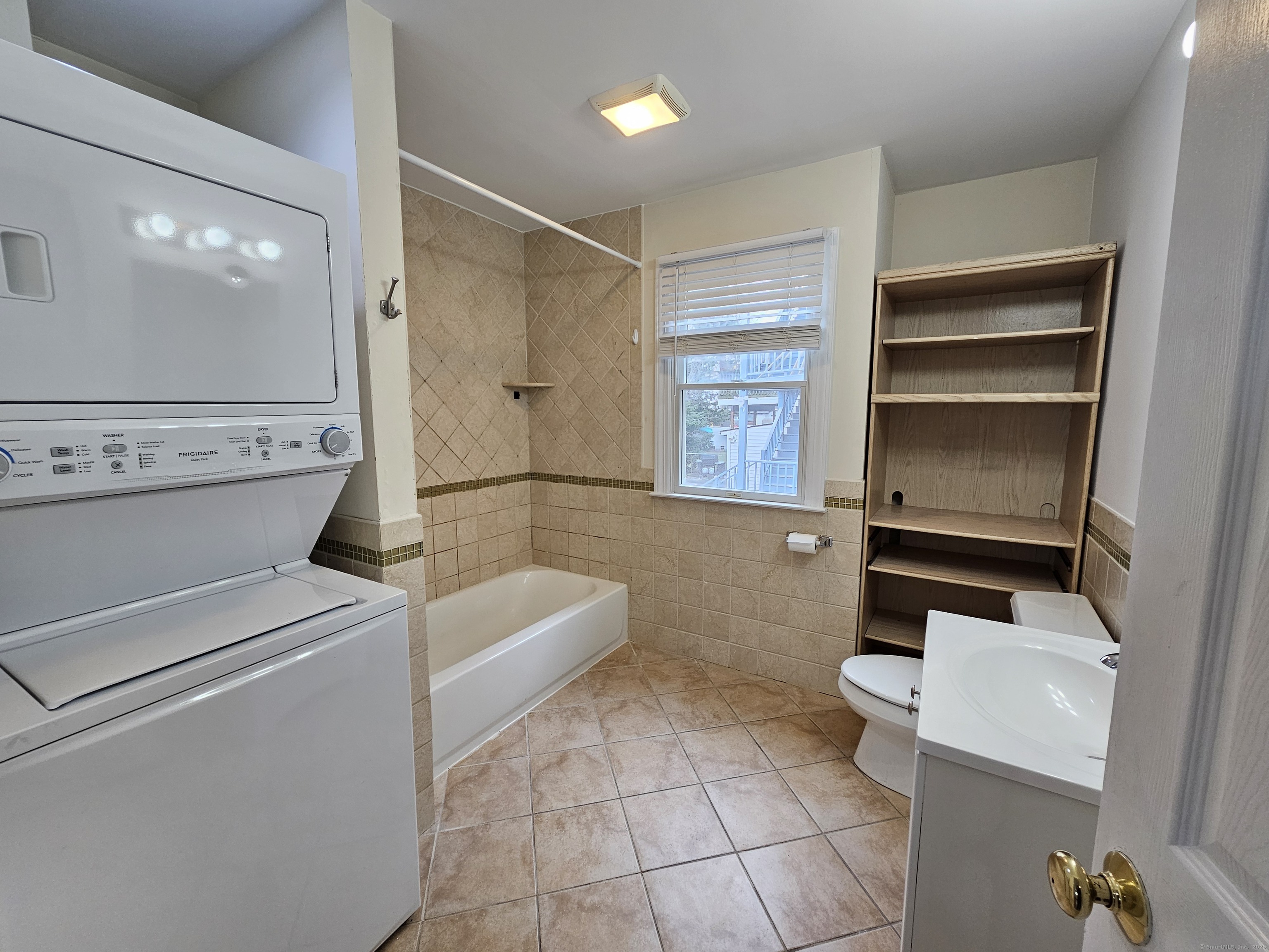 59 Harbor, Stamford, 06902, 2 Bedrooms Bedrooms, ,1 BathroomBathrooms,Residential Rental,For Sale,Harbor,24107613
