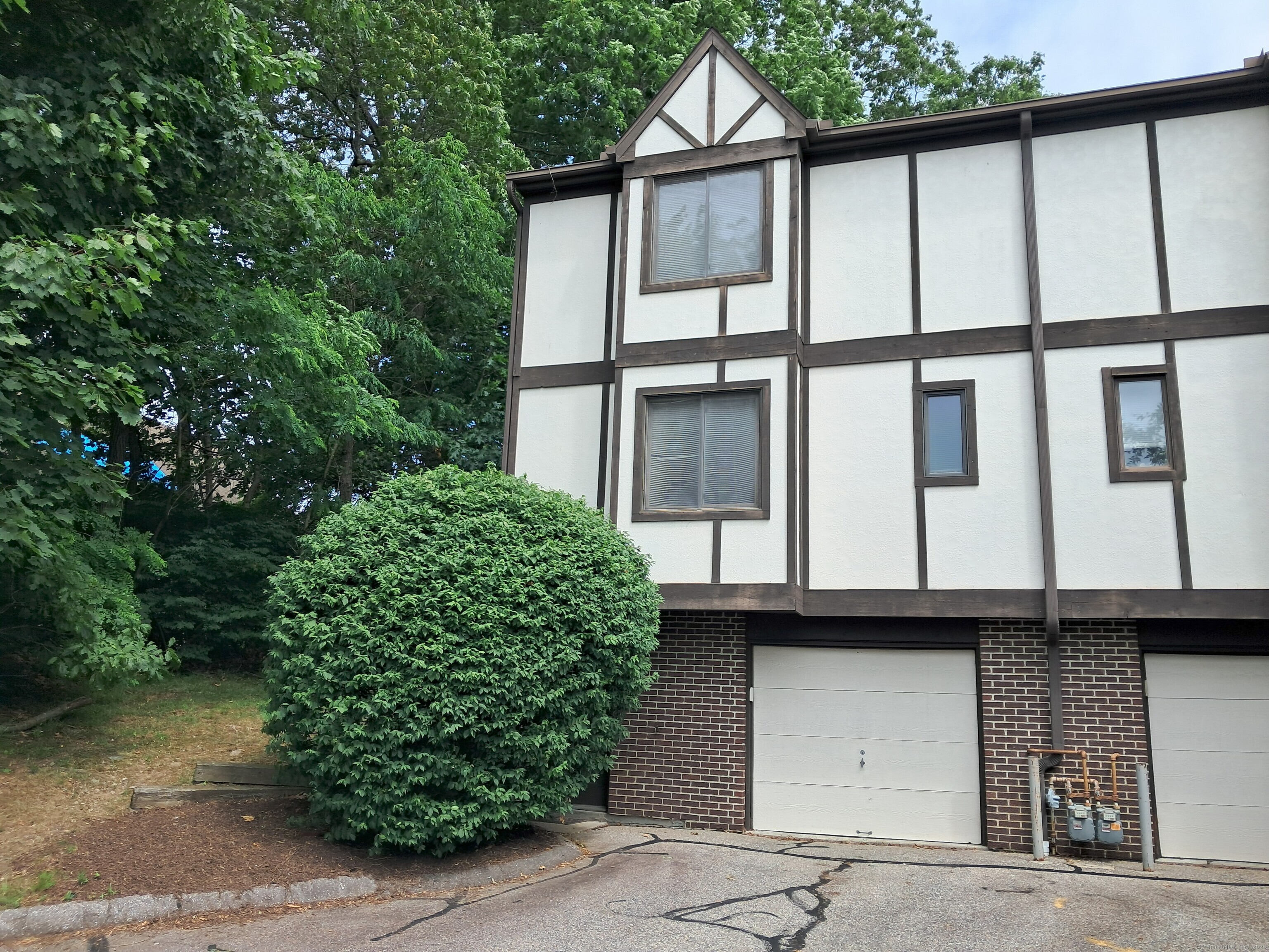 204 New Haven Avenue Derby CT