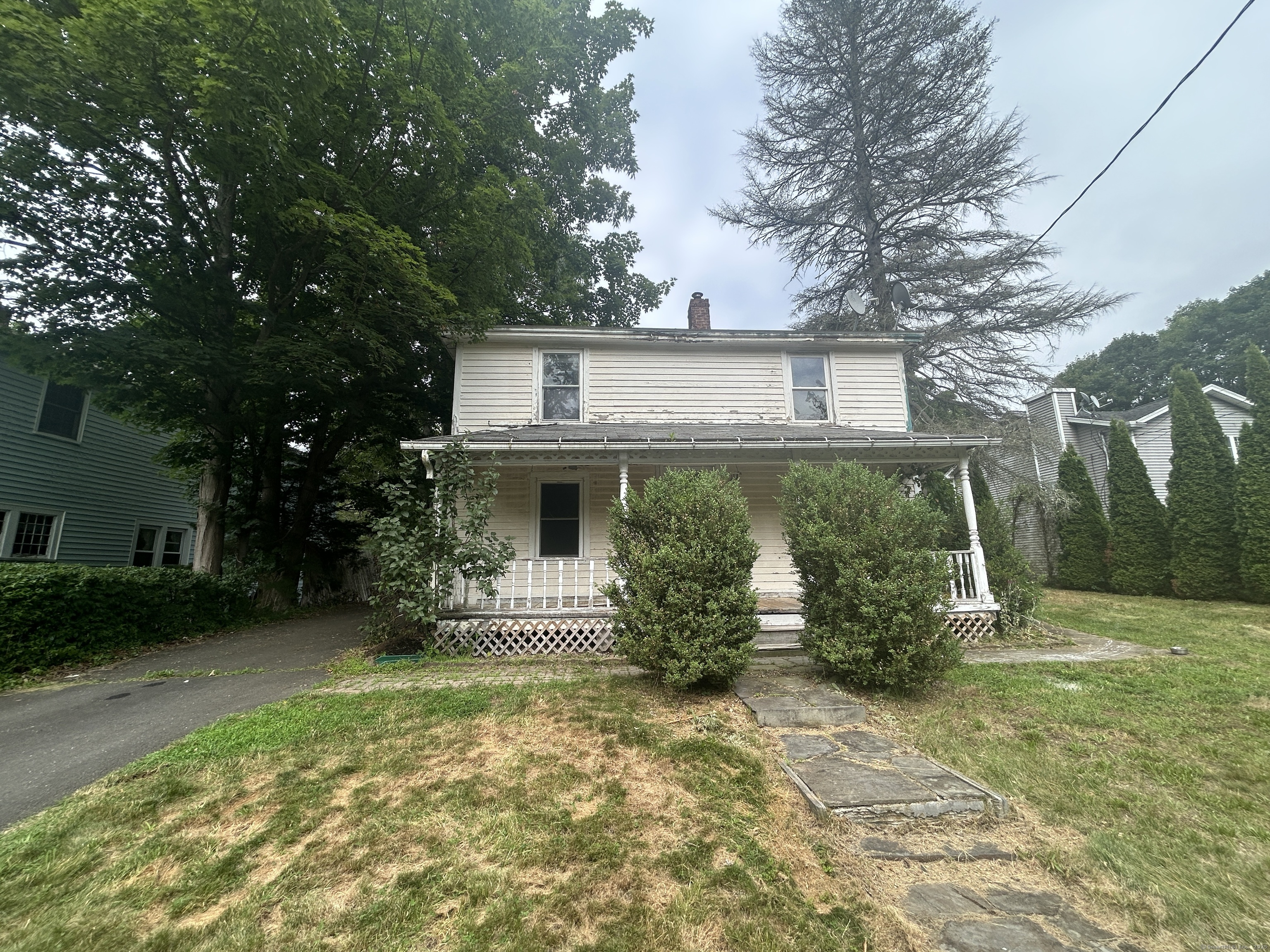 100 Broadway  Hamden CT