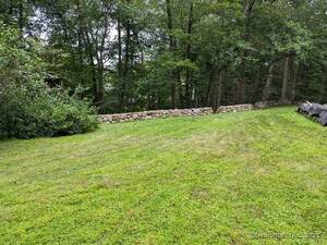 Homes for sale in Easton, CT | 35 Sturbridge Rd, Easton, CT 06612 | MLS# 24107324