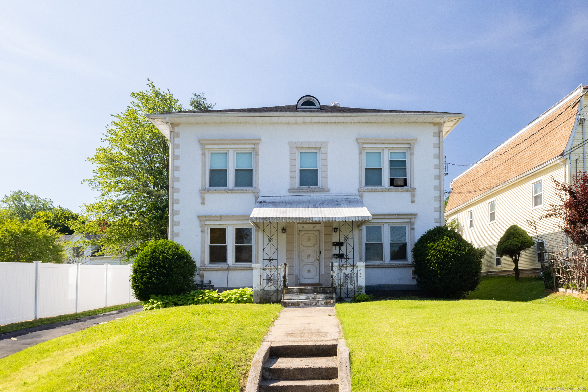 15 Magnolia Avenue Bristol CT
