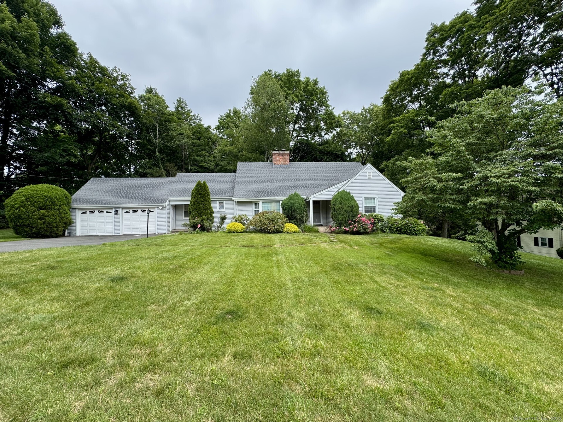 10 Treeborough Drive West Hartford CT