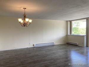 Homes for sale in Stratford, CT | 50 Birdseye St #104, Stratford, CT 06615 | MLS# 24107898