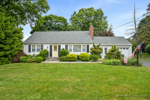 32 Sunrise Avenue