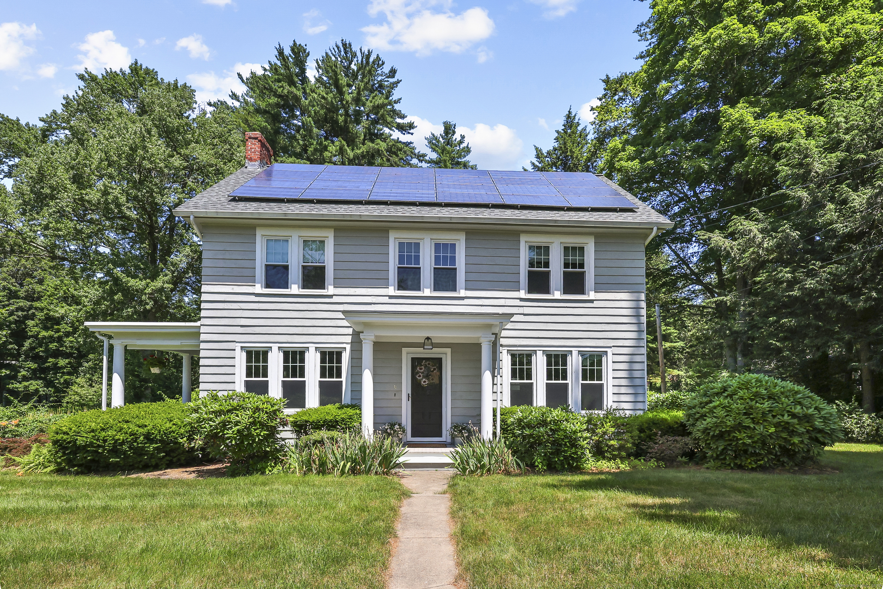 6 Riverside Road Simsbury CT