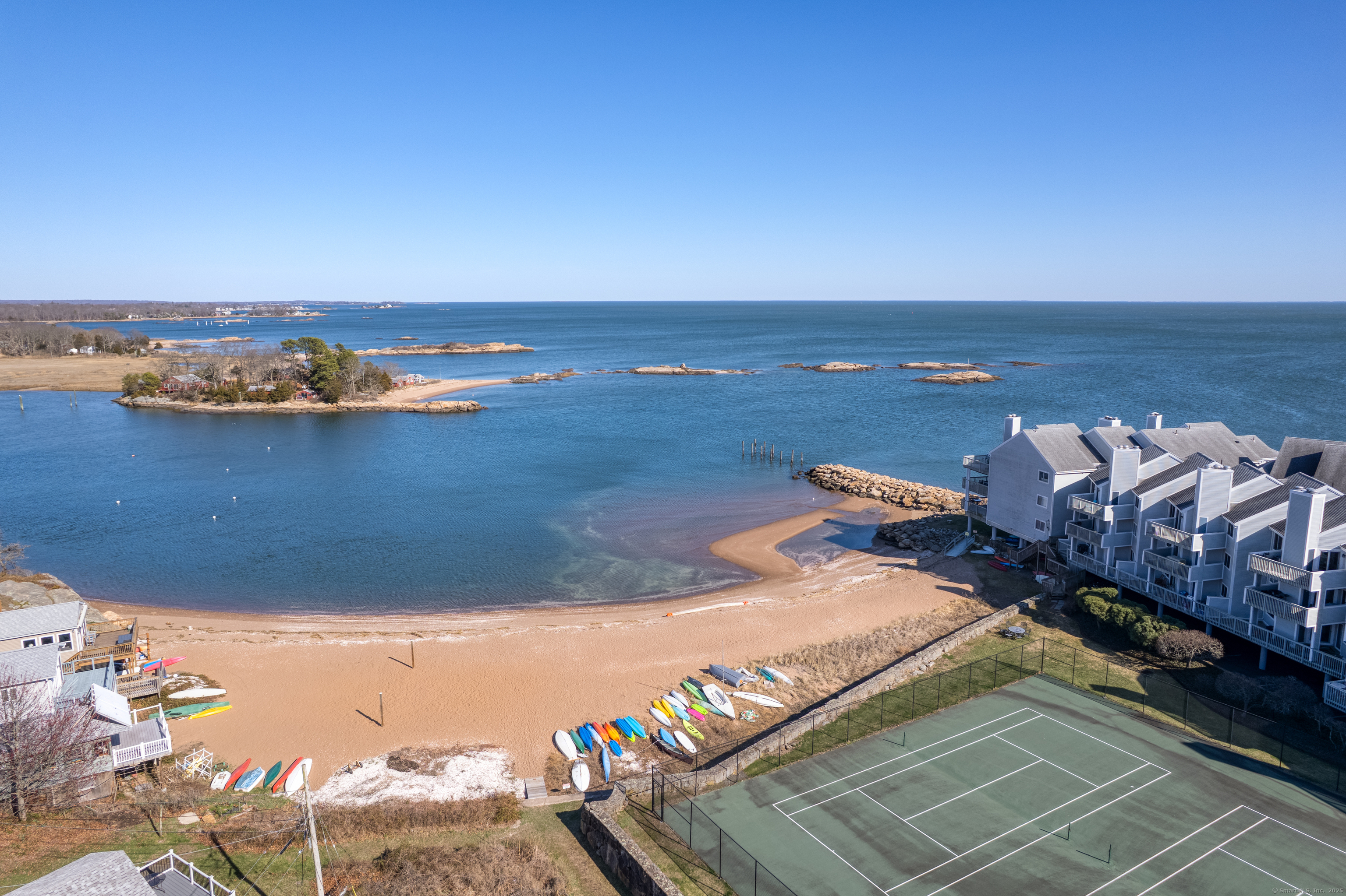 5 Mansfield Grove, East Haven, 06512, 2 Bedrooms Bedrooms, ,2 BathroomsBathrooms,Condo/co-op For Sale,For Sale,Mansfield Grove,24108448