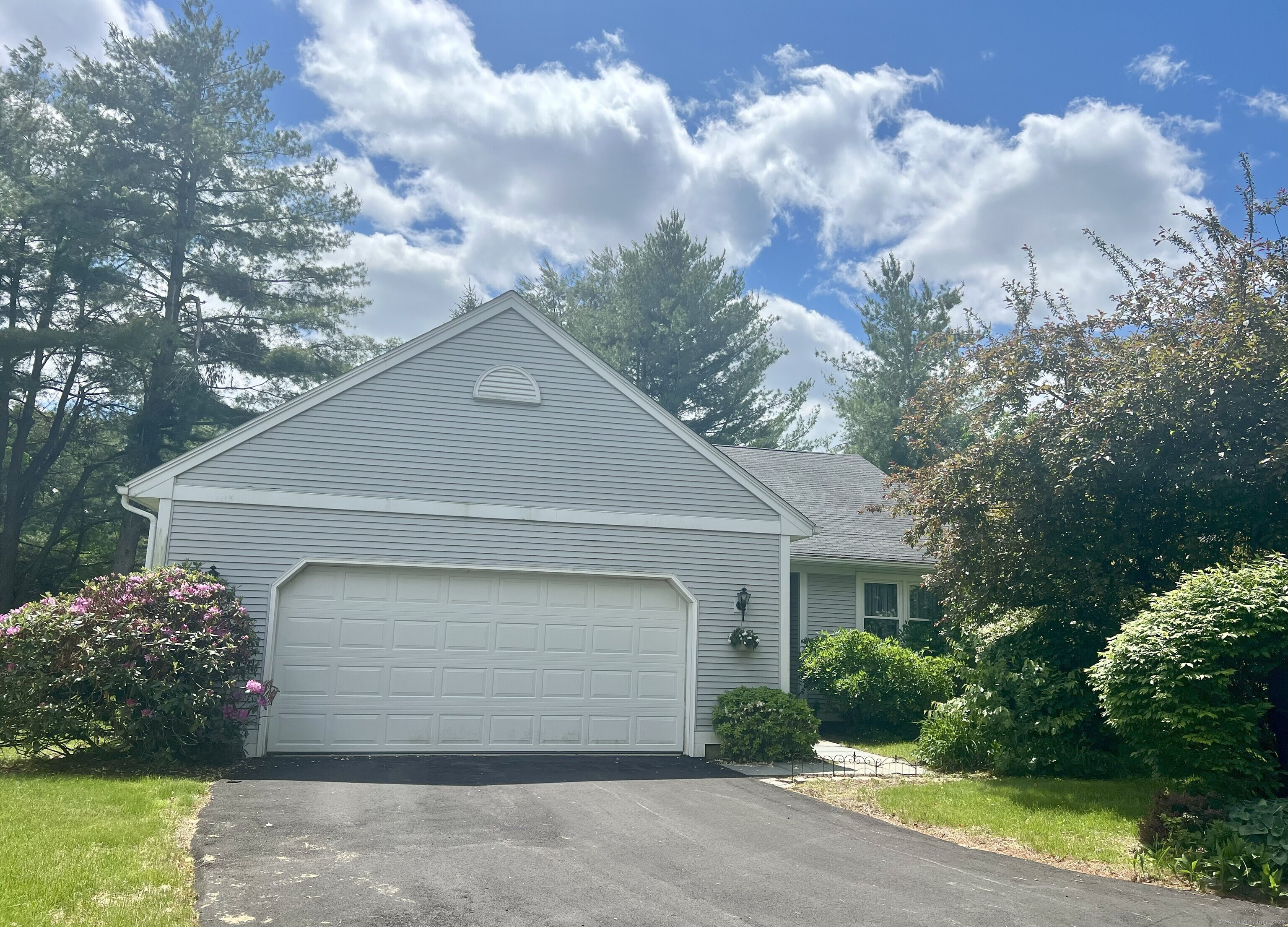 20 Canterbury Road Hamden CT