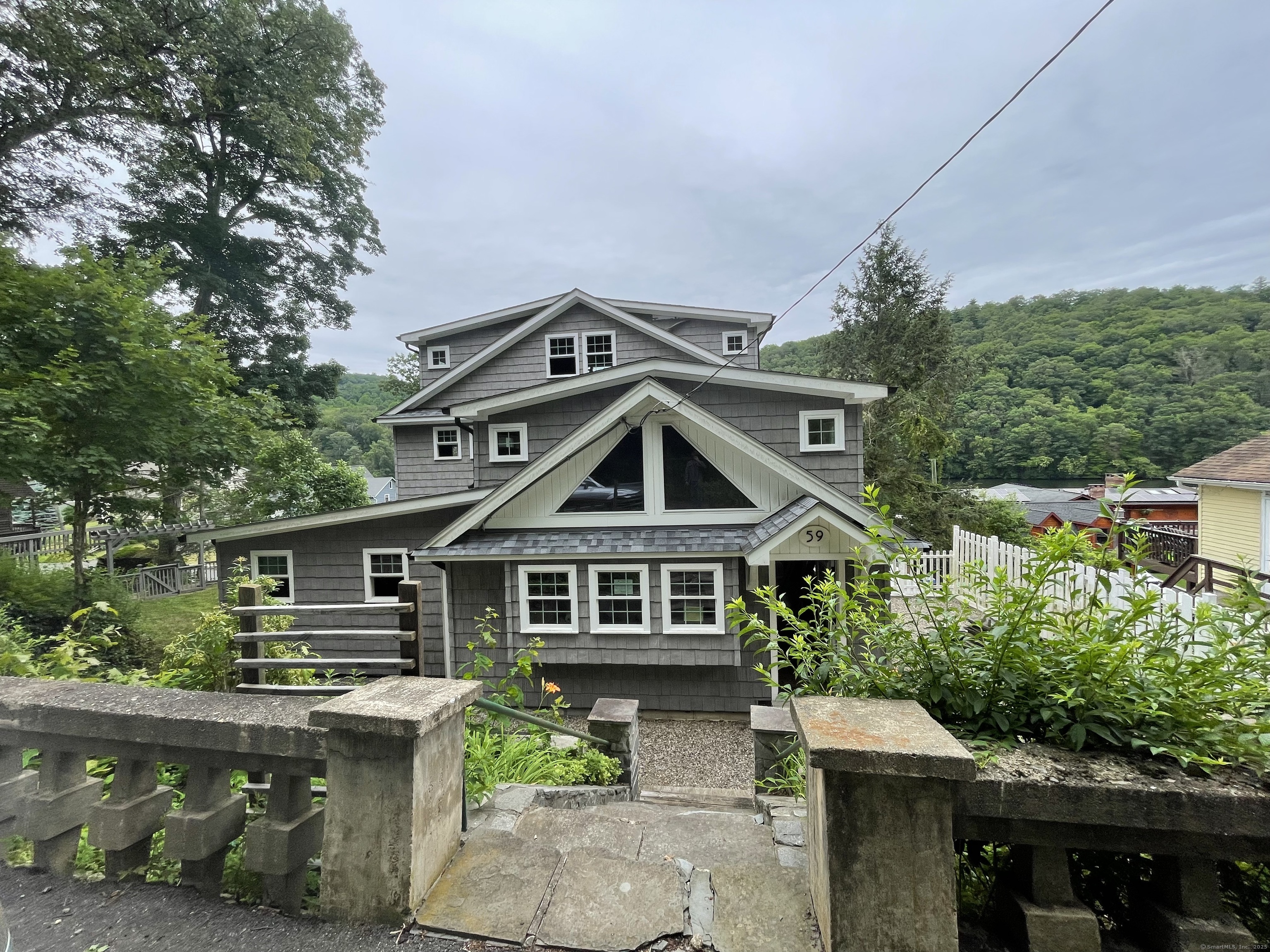 59 Algonquin Trail Newtown CT