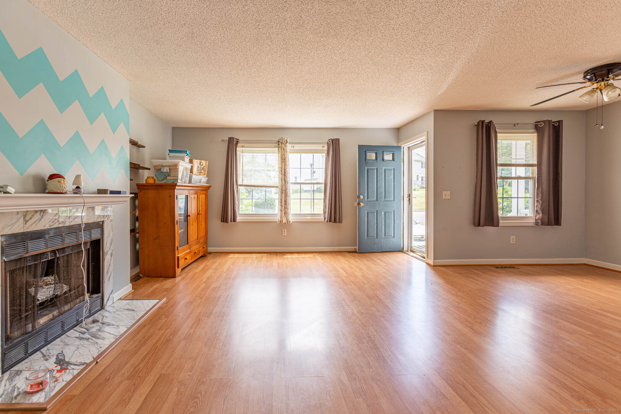 Homes for sale in Norwich, CT | 286 Laura Blvd #286, Norwich, CT 06360 | MLS# 24108543