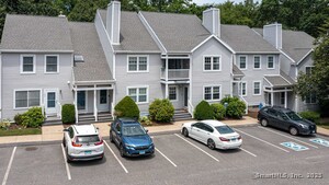 Homes for sale in Norwich, CT | 286 Laura Blvd #286, Norwich, CT 06360 | MLS# 24108543