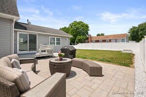 Homes for sale in Old Lyme, CT | 56 Columbus Ave, Old Lyme, CT 06371 | MLS# 24108972